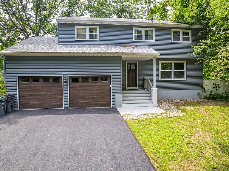 33 Concord Dr — Photo 32