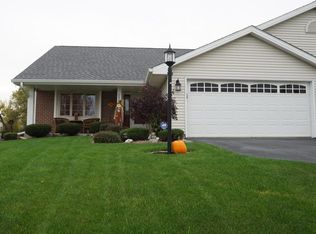 2447 W Jonathan Dr, Oak Creek, WI 53154