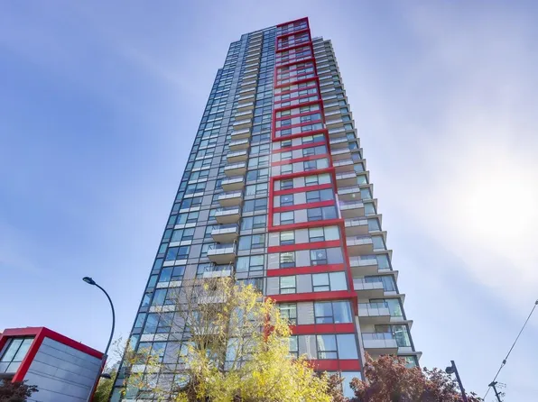 6658 Dow Ave #802, Burnaby, BC V5H 0C7