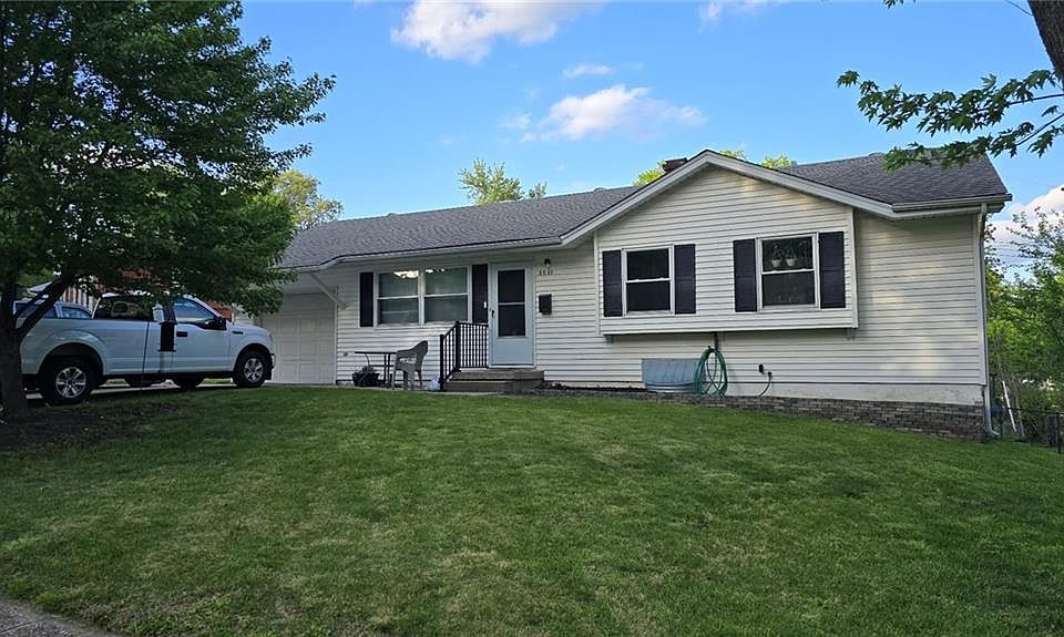 1st image of 3521 S Rogers Ln