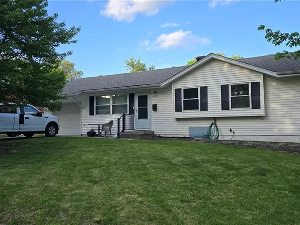 3521 S Rogers Ln, Independence, MO 64055