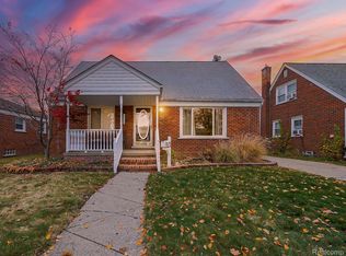 33750 Clinton St, Wayne, MI 48184