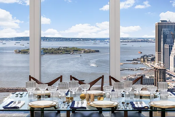 Sold by Extell Marketing Group | media 33