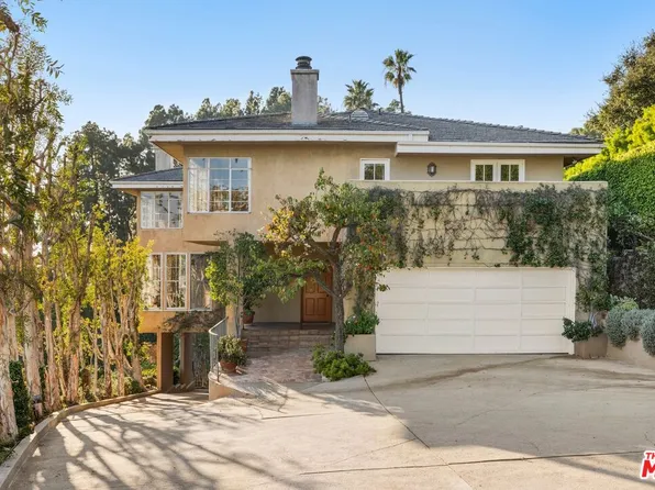 1114 Schuyler Rd, Beverly Hills, CA 90210