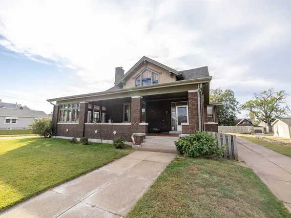 1728 Chestnut St, Quincy, IL 62301