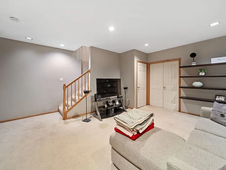 1451 W Walton St #1 — Photo 14