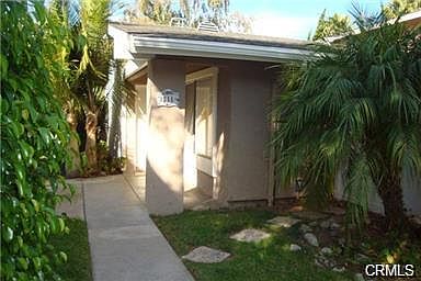 Entry to front door
