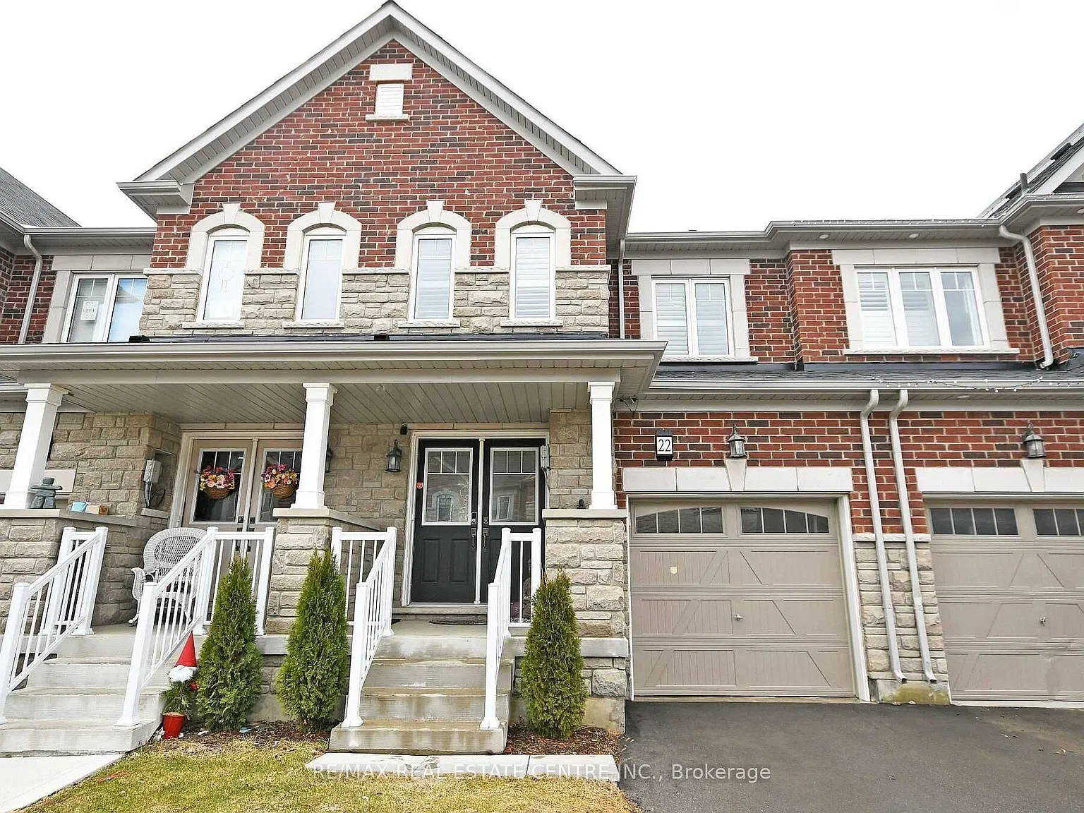 3 bed, $2,999 — Photo 2