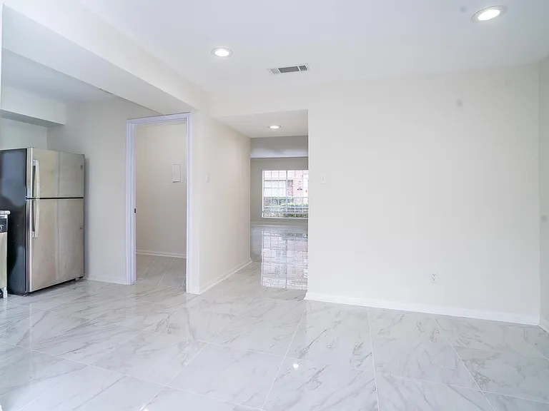 6404 Olympia Dr #134 — Photo 8