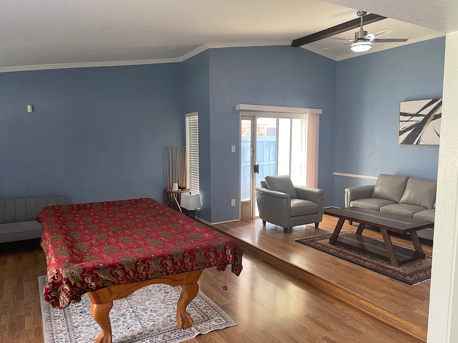 3 bed, 2111 sqft, $4,000 — Photo 3