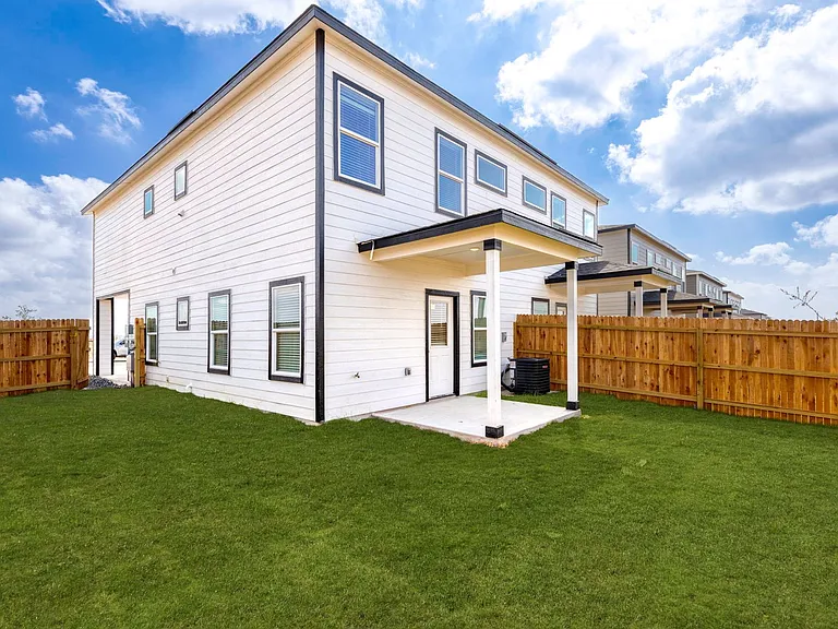 2707 Armaan Way #101 — Photo 27