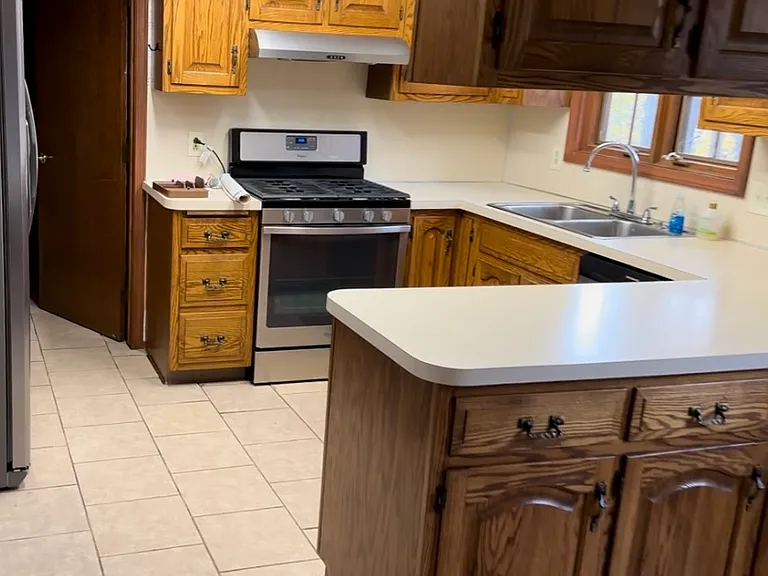4499 Meadow Creek Ct — Photo 12