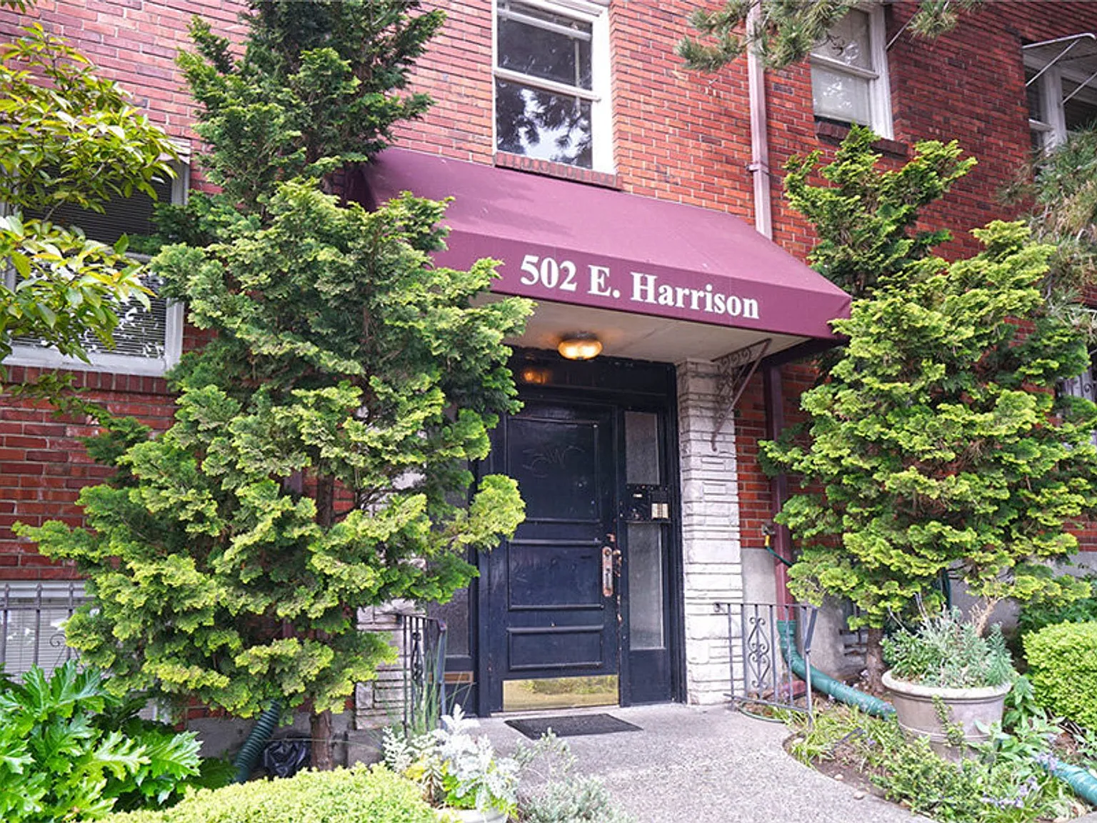 Harrison Court — Photo 1