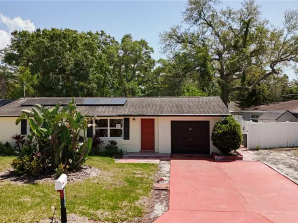 809 Scotland St, Dunedin, FL 34698