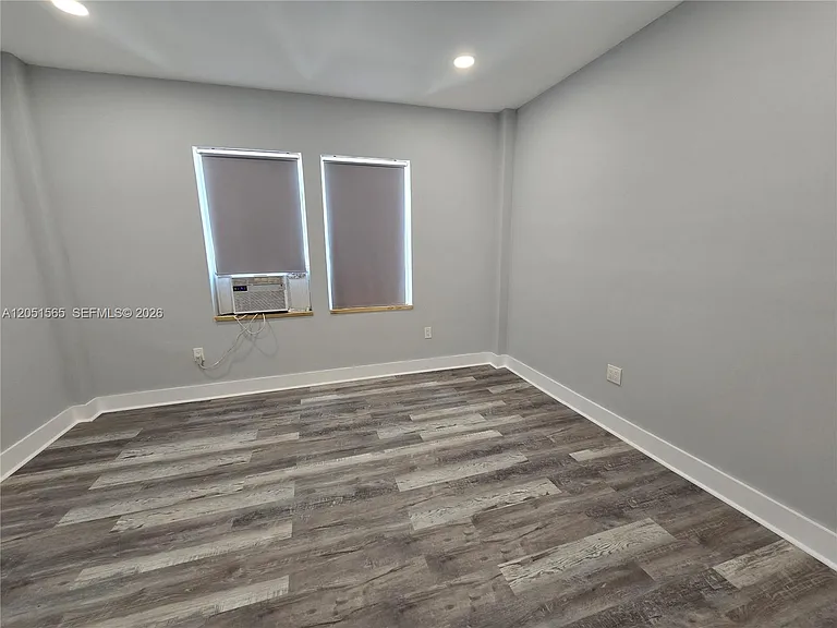 1629 SW 6th St #4 — Photo 19