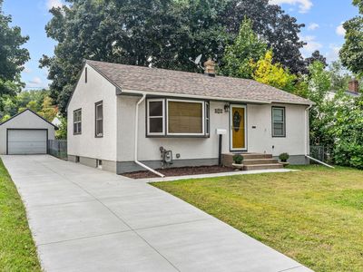 271 English St, Saint Paul, MN, 55106