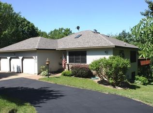 W4992 McLaren Rd, La Crosse, WI 54601
