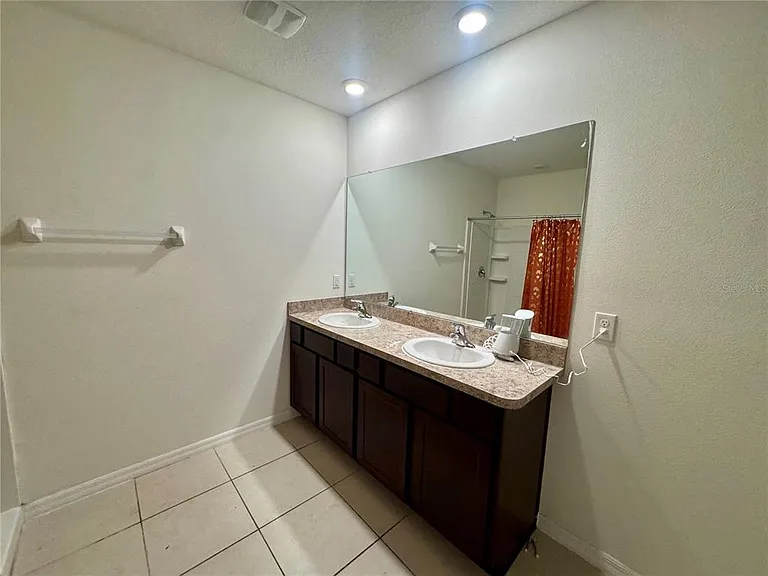 16461 Little Garden Dr — Photo 10