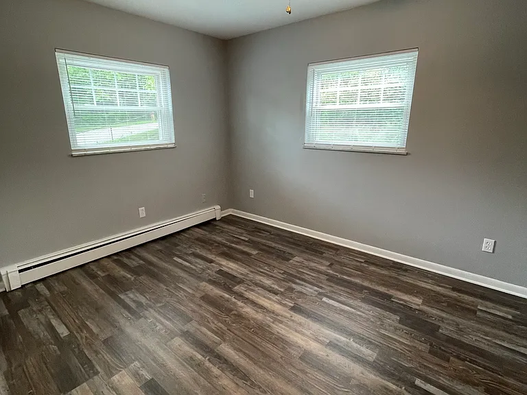813 Rosemont Ave — Photo 5
