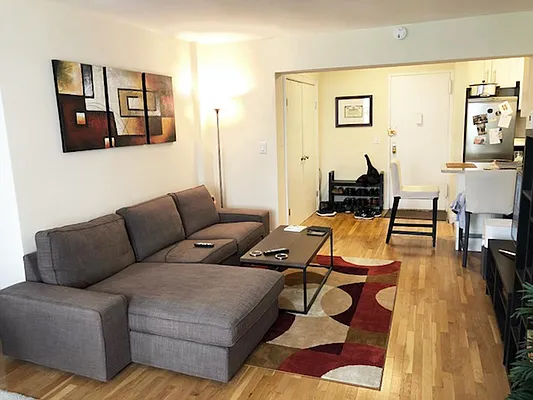 Rented by Buchbinder & Warren | media 8