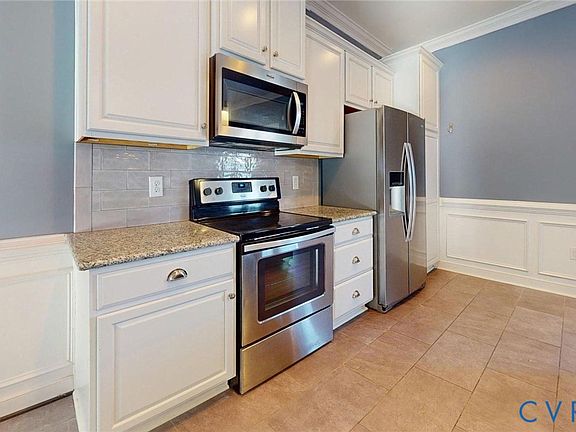 4th image of 7350 Pebble Lake Dr