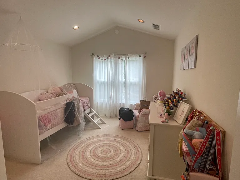 2036 Londonberry Ct — Photo 17