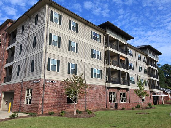 2nd image of 510 12th St APT 102
