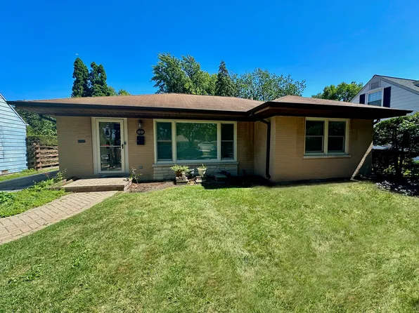 119 N Eastwood Ave, Mount Prospect, IL 60056
