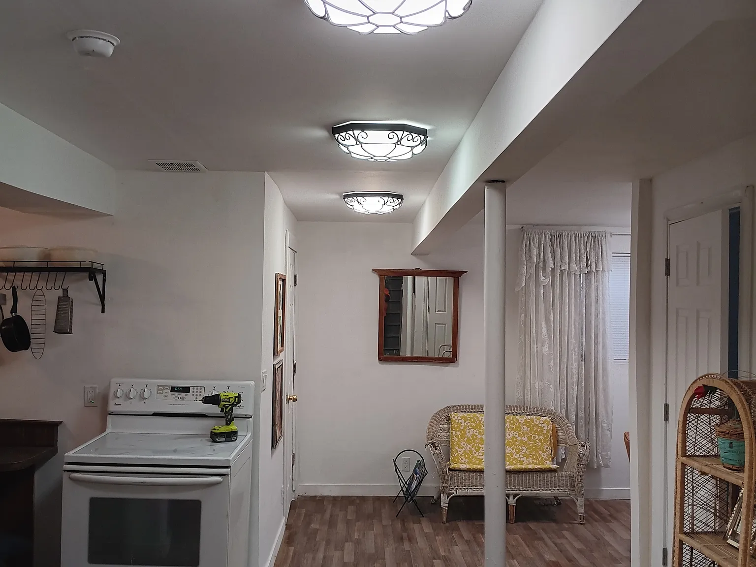 2 bed, $1,325 — Photo 2