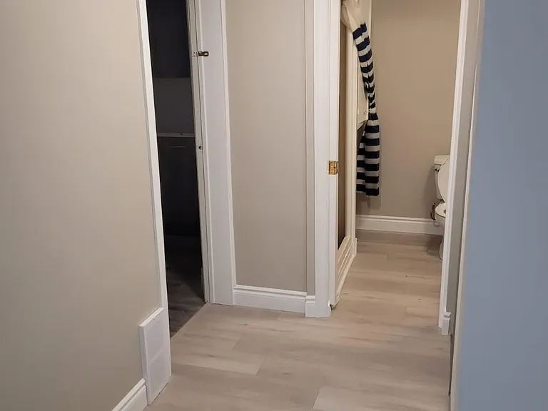 17 Renny Cres #BASEMENT — Photo 12