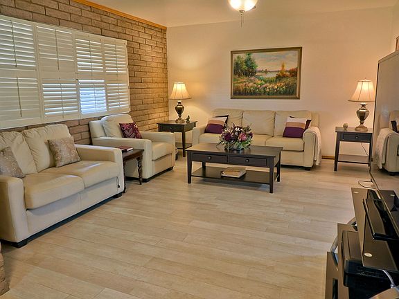 P8140487_8_6_9_90_Detail