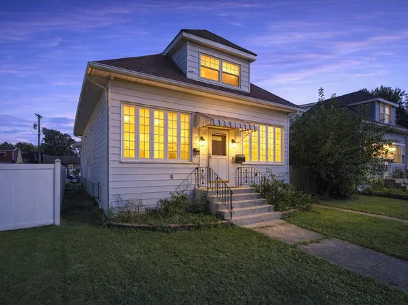 3241 Rose St, Franklin Park, IL 60131