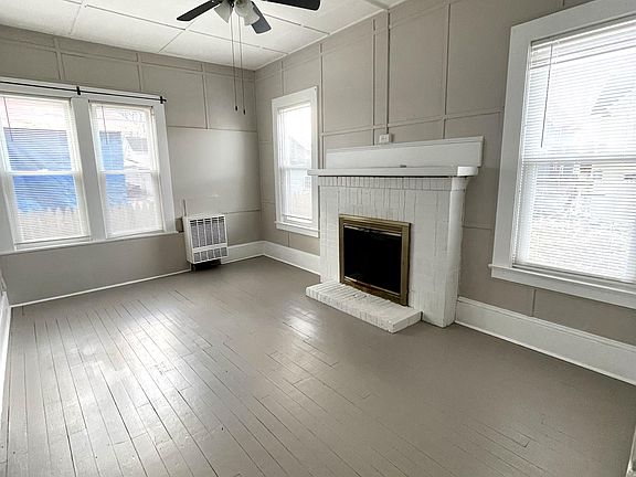 2nd image of 10 Lincoln Ave APT 4