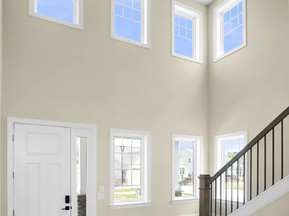 5945 Hunt Valley Dr, Spring Hill, TN 37174