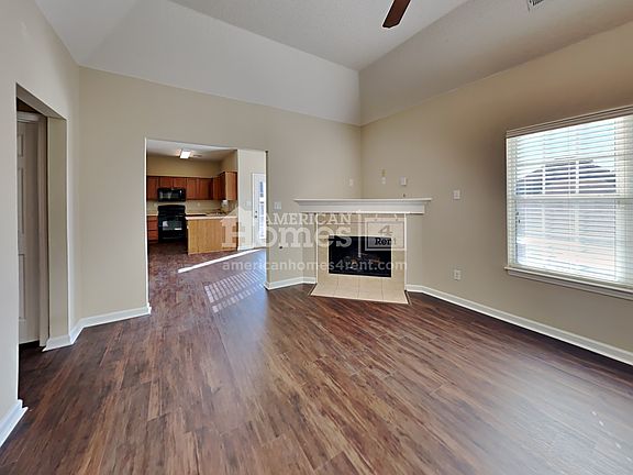 3rd image of 7189 Grapetree Trl