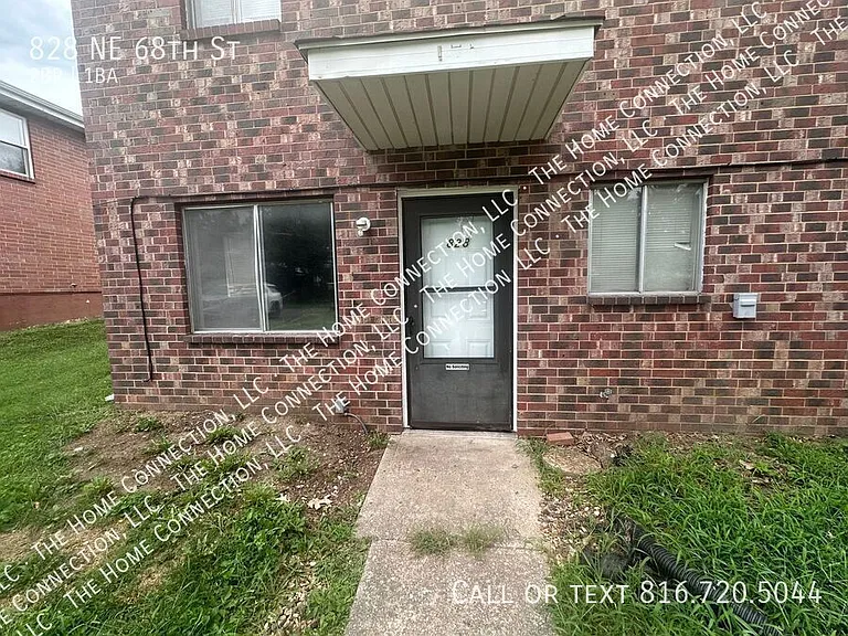 828 NE 68th St — Photo 9