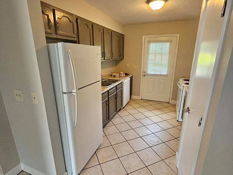 Parkview Apartments - Tullahoma, TN. — Photo 16