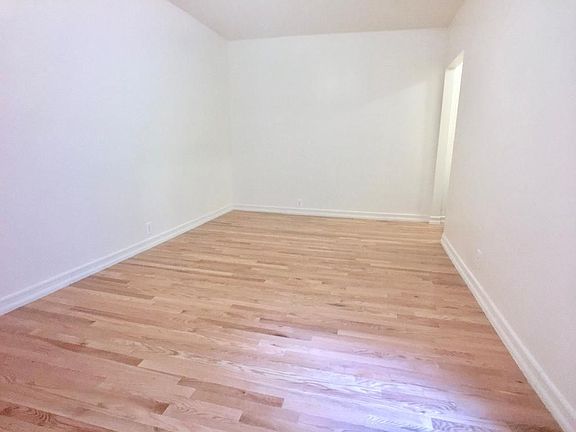 4th image of 30 Cooper St APT 1C