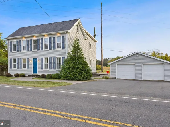 418 Jacobstown Cookstown Rd, Wrightstown, NJ 08562