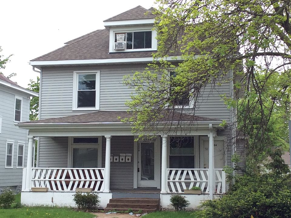 1st image of 3226 Grand Ave S #2
