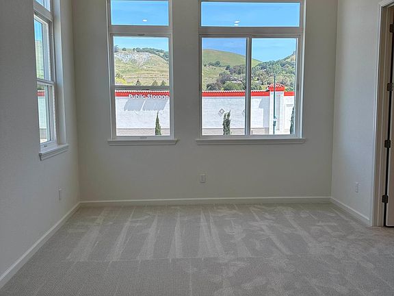 4th image of 29853 Mission Blvd #1