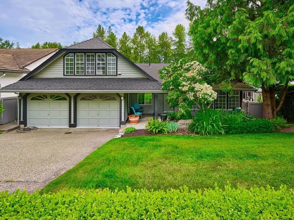 23635 108th Loop, Maple Ridge, BC V2W 1B2