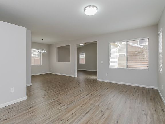 4th image of 8739 E Lindner Ave