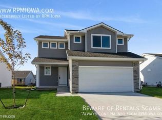 1170 Locust St, Waukee, IA 50263