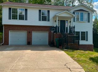 1002 Sherwood Cir, Bridgeport, WV 26330