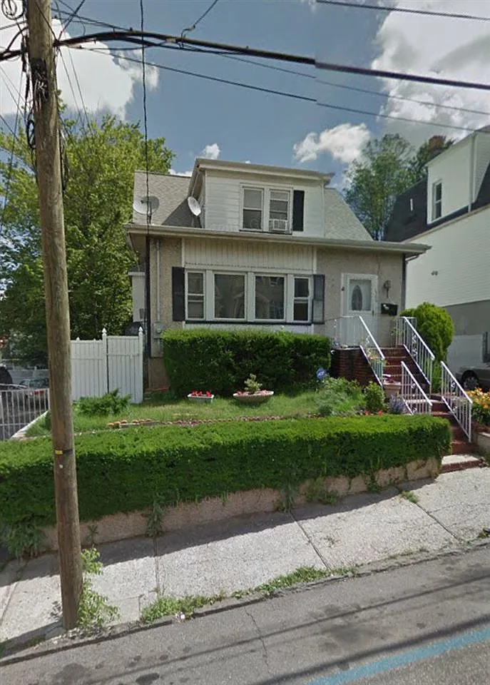 1406 80th St photo 1