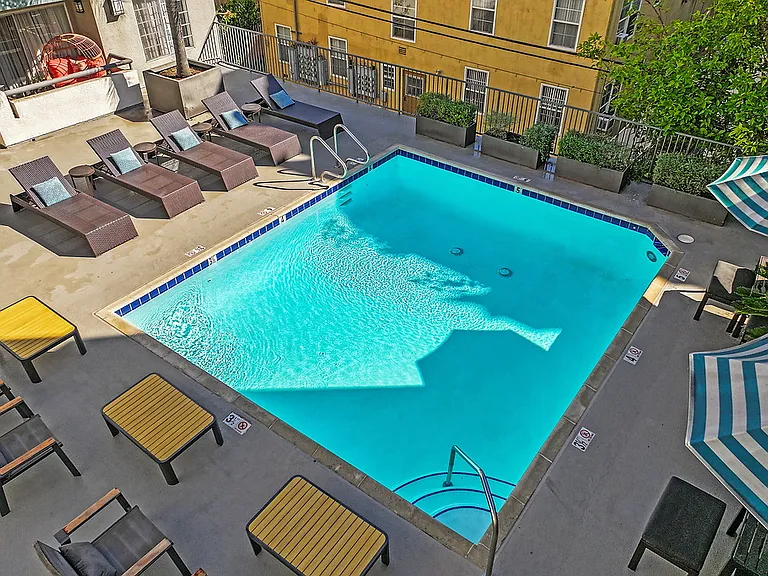 Tiffany Court — Photo 21