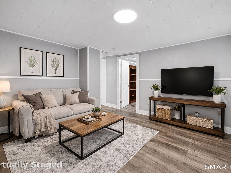 1st image of 62 Edgewood Rd