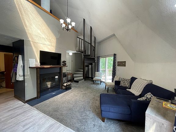 2nd image of 21770 Hackberry Trl