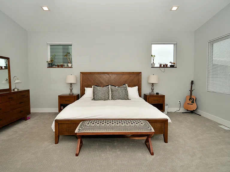 1426 Olive St — Photo 46